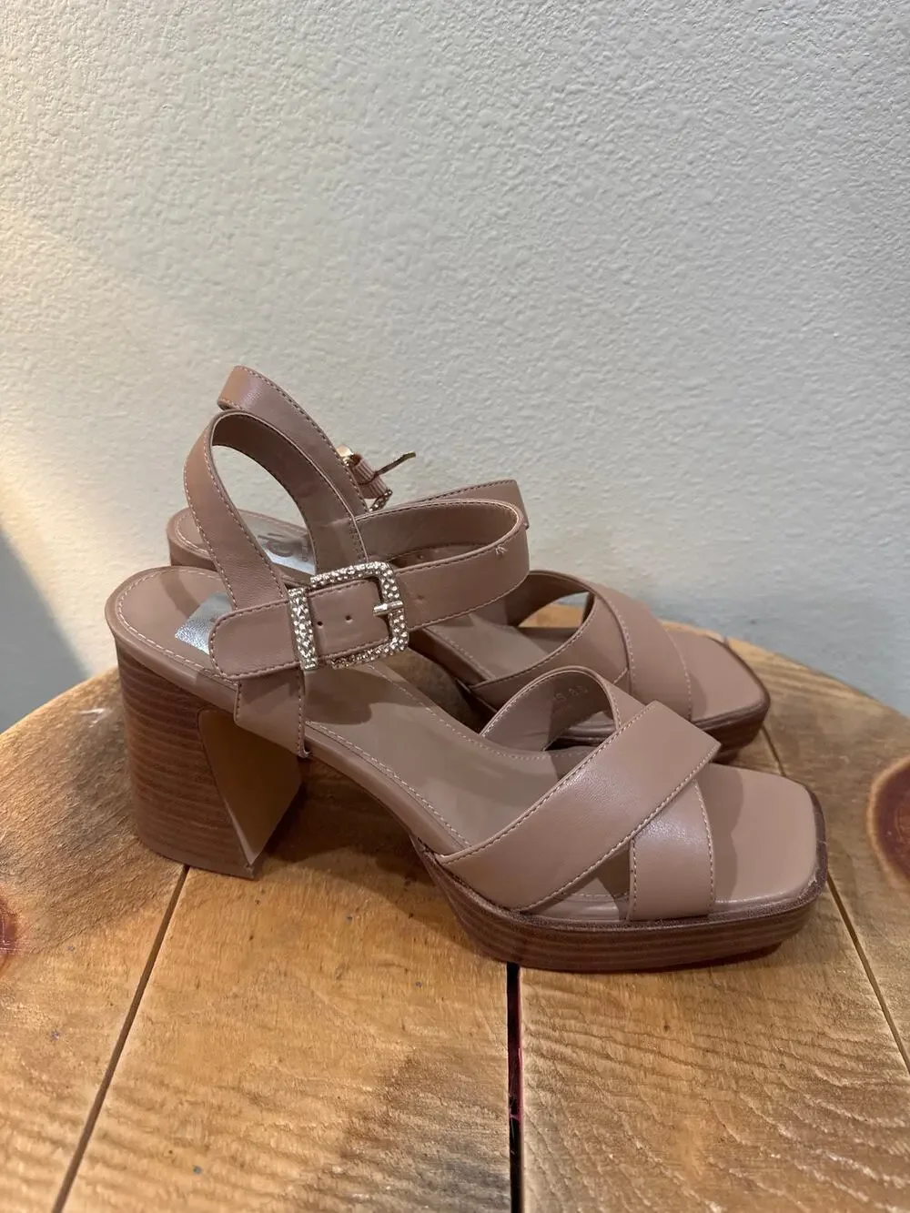 DV Dolce Vita Women's Tahini Heeled Sandals size 8.5 nude